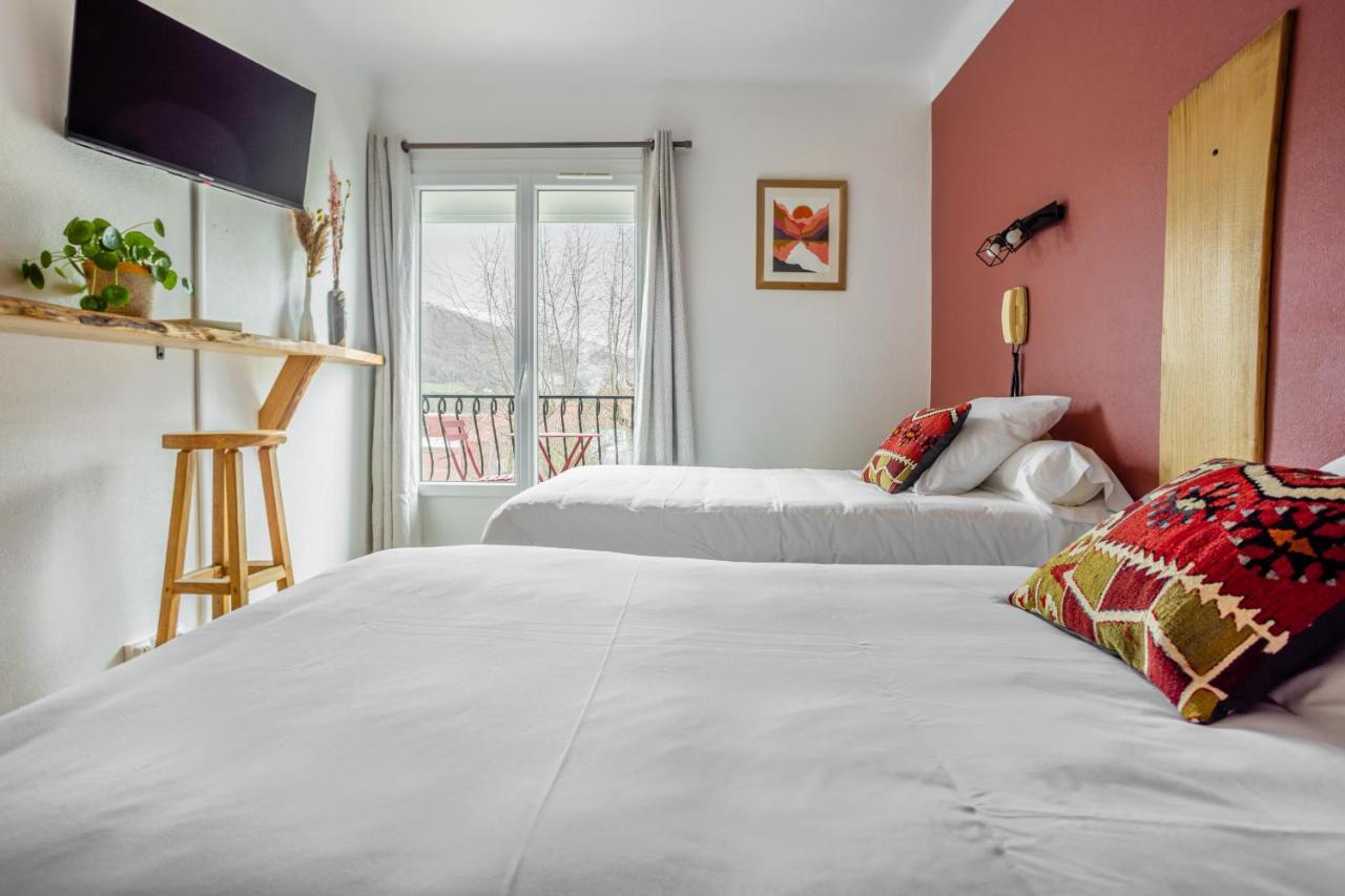 Logis Hotel Restaurant Espelletenia Larceveau-Arros-Cibits Eksteriør bilde